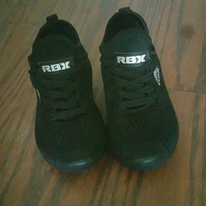 Toddler Black Reebok Sneakers (Sz 6 medium)